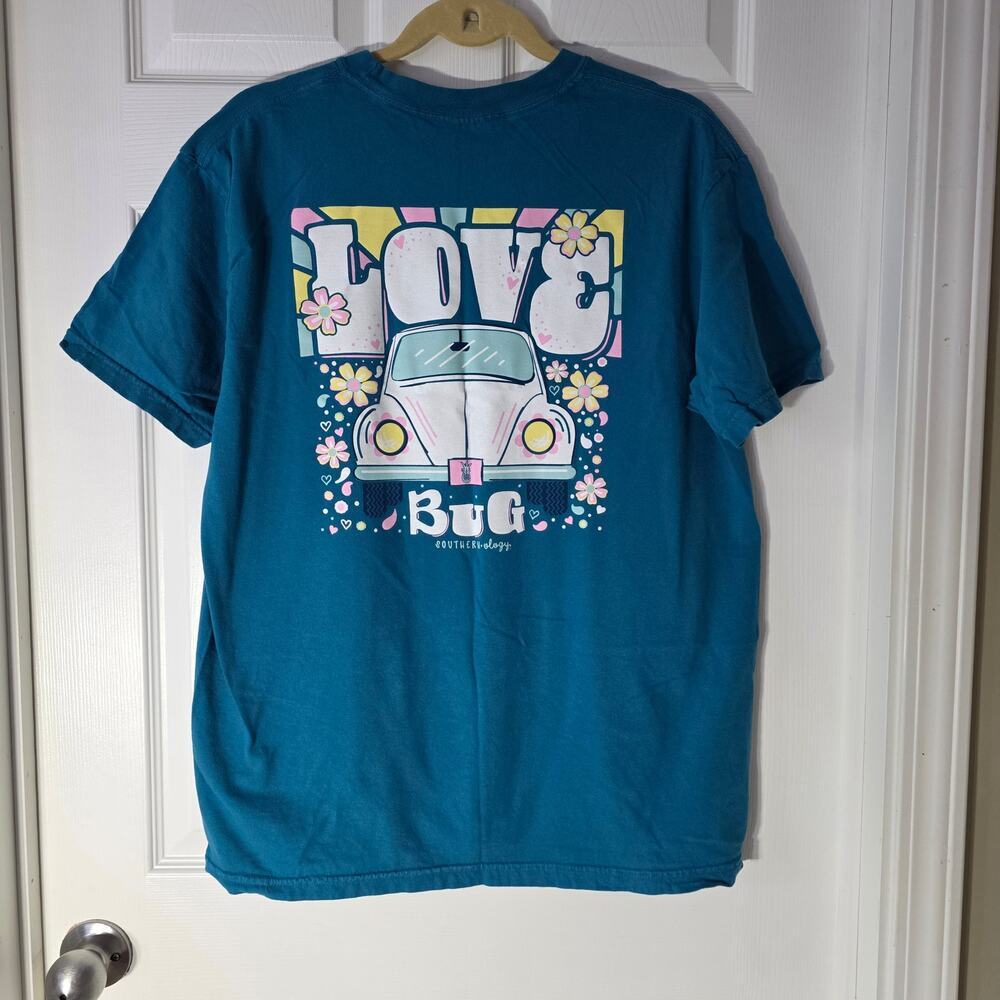 Southernology "Love Bug" Tshirt Women's size large